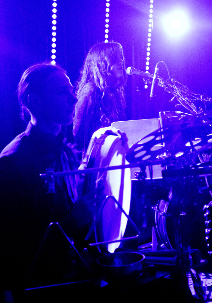 morye koncert dzik warszawa wokal scena swiatlo