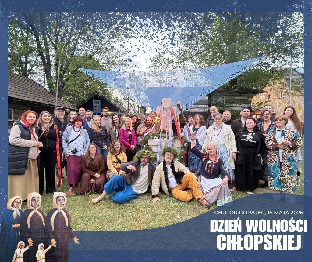Uczestnicy Dnia Wolności Chłopskiej 2026 przy pomniku pańszczyzny w Gorajcu